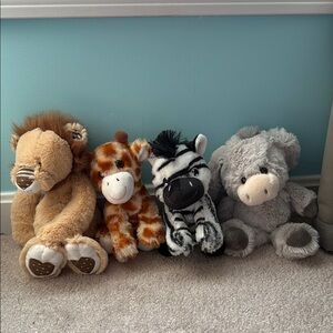 Stuffed animal set